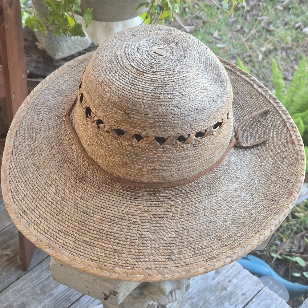 Tula Angler Unisex Straw Suede Chin Strap Sun Gardener Hat